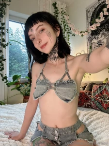 Do you like that moment when your rough tongue runs over my body and