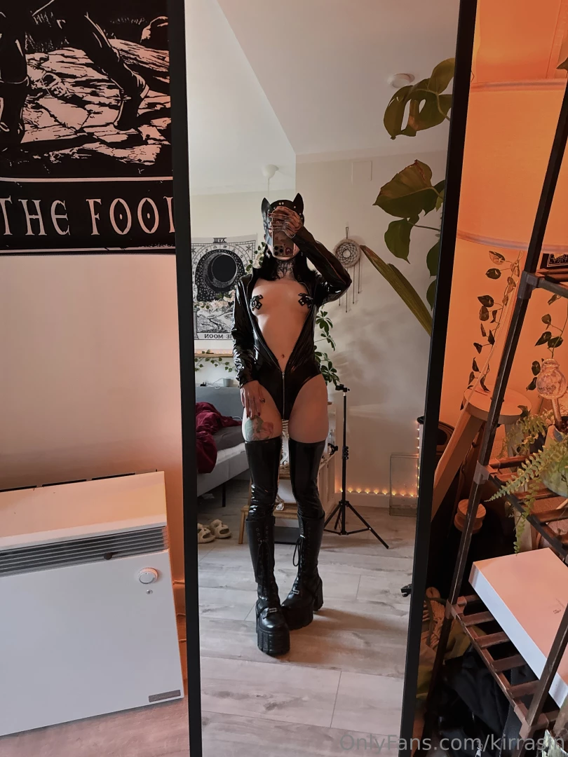 Tell me your dirtiest thoughts on my figure and such hot angles part 1 