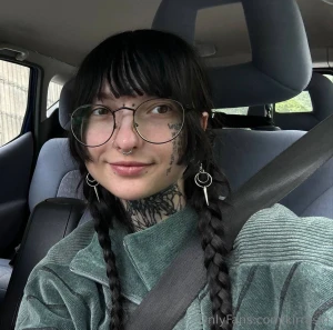 I contain multitudes and most of them r unhinged 33