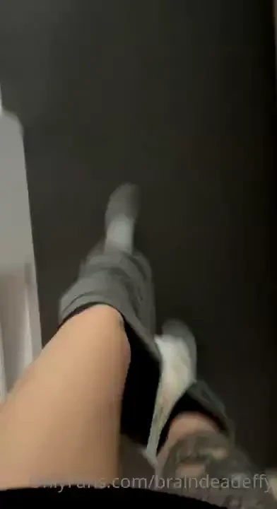 Spray haters with my uzi 