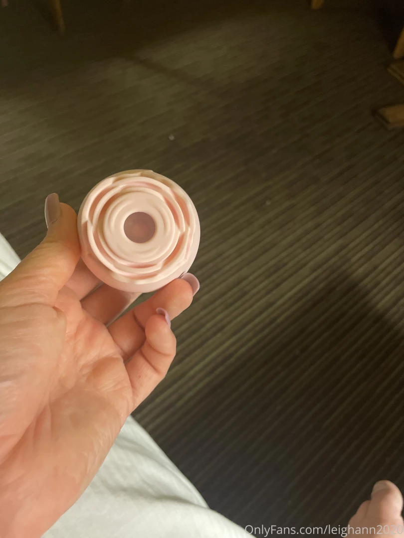 I may have found a toy that can suck my pussy better than most men i part 2 