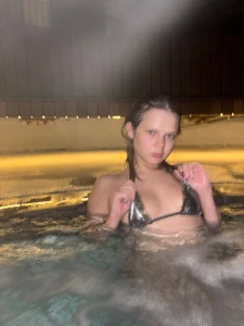 The best thing about water is that you can t tell i m wet