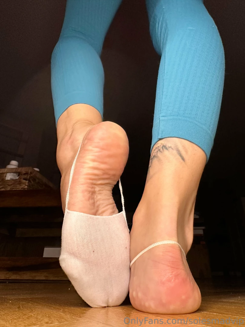 Full set with cute ballet socks finally today i received the order for part 8 