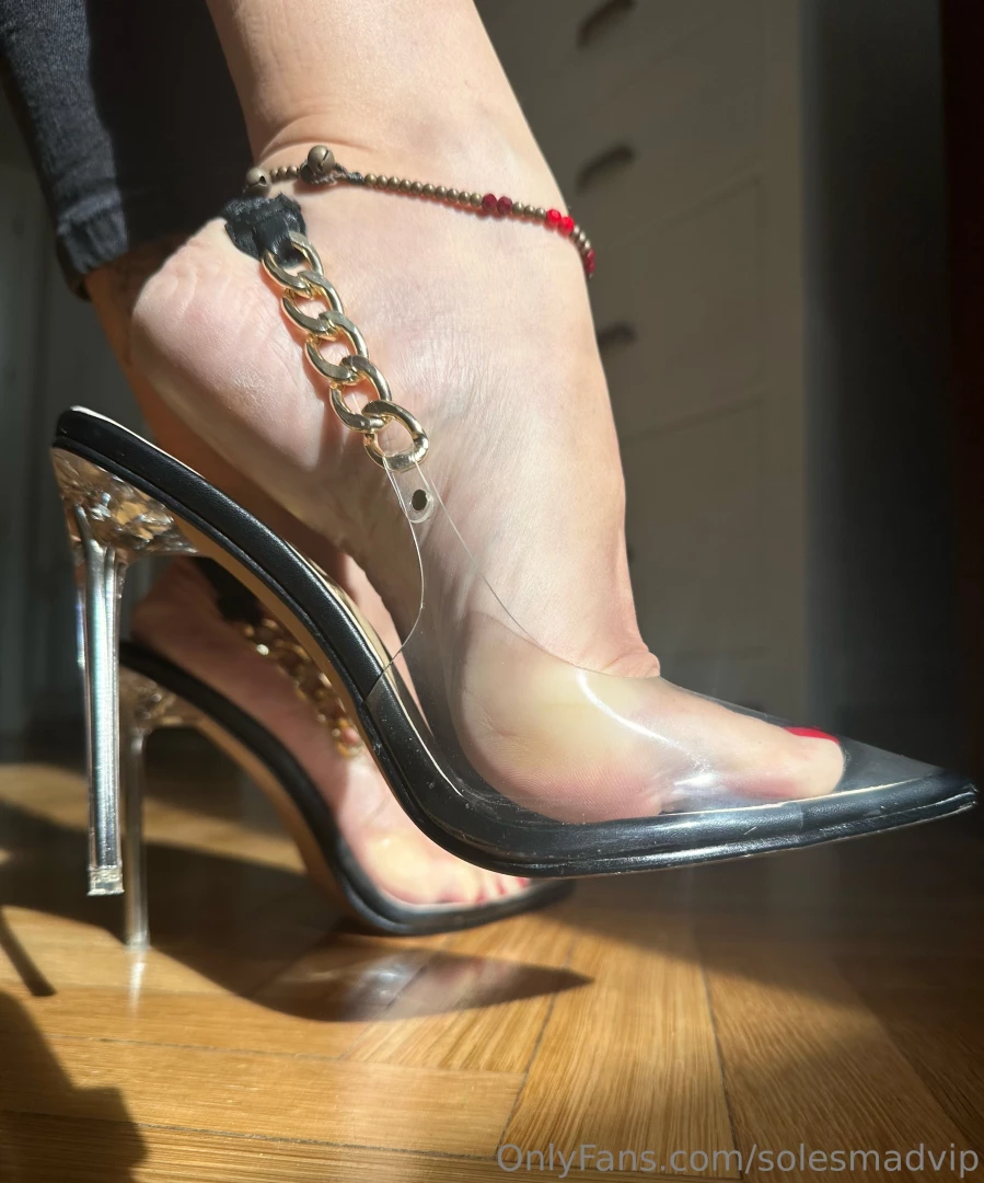 Why are you obsessed 4 my feet transparent shoes and red pedi i m with part 25 
