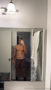 Someone spoil me so i can make more naked vids