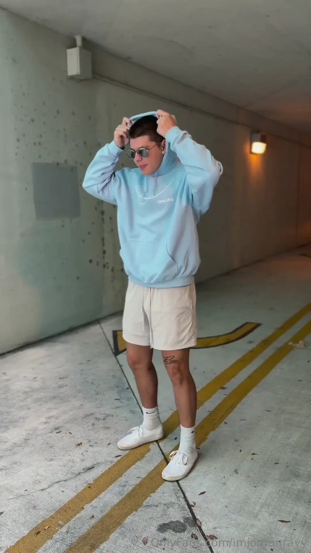 Free content bundle hey guys so my clothing brand will be launching 