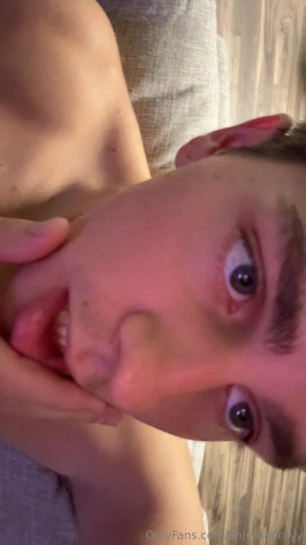 Sex vids available on my snap add me theejrayy 