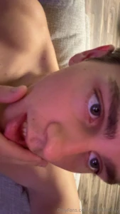 Sex vids available on my snap add me theejrayy