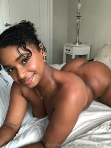 Angel eyes but i m just a cute lil cumslut