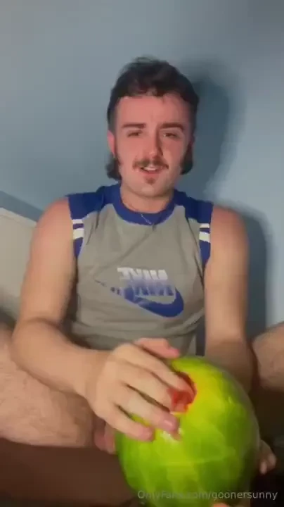 Edging myself with a sloppy watermelon to start off no nut november 