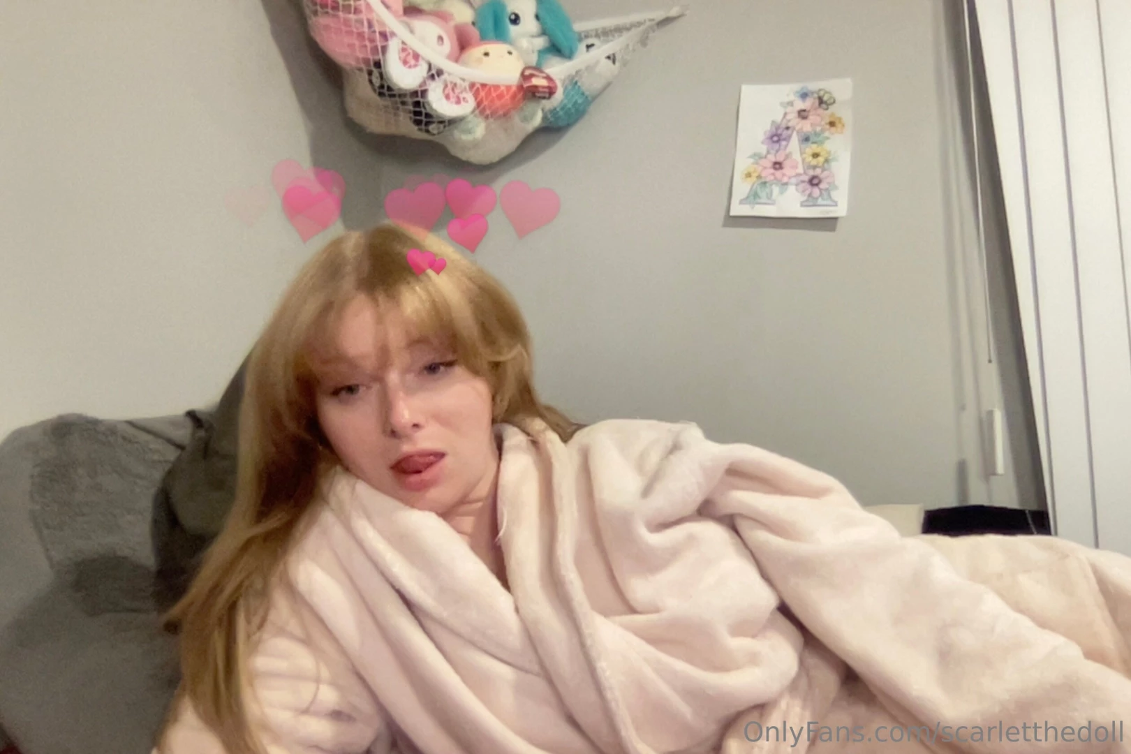 Can i be your cam girl 