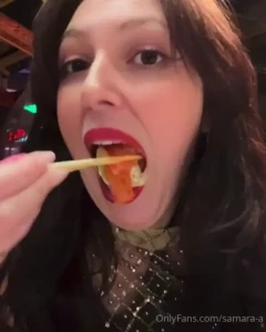 Wanna know what it looks like going out with me