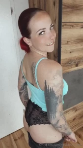 Hey du soll ich dir meinen po zeigen ninadevil hey you should i show