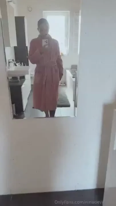 Gerade aus der dusche gekommen jetzt lass ich dich ganz schnell 