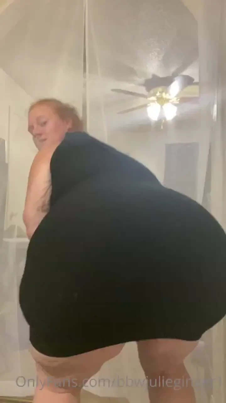 Twerking smoke session 