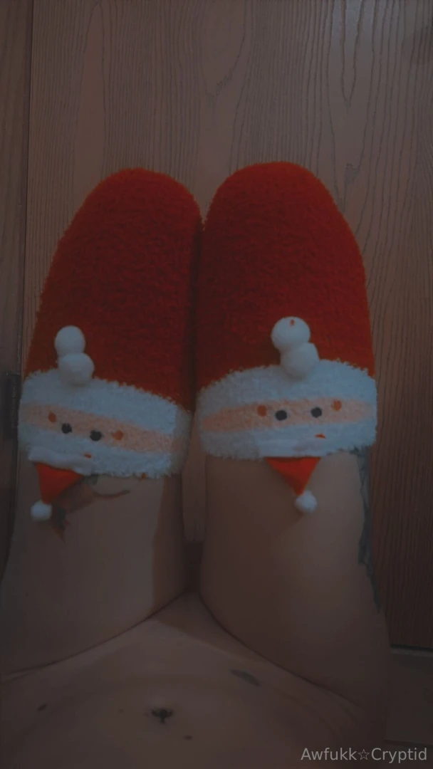 Day 21 santa socks pic set 