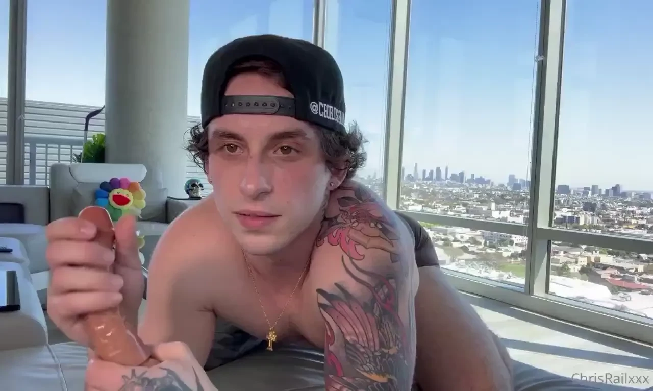 Brand new dildo video in the messages now don t miss it i stretched 