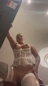 A shrimp dick cucky could never hit it from the back like this how