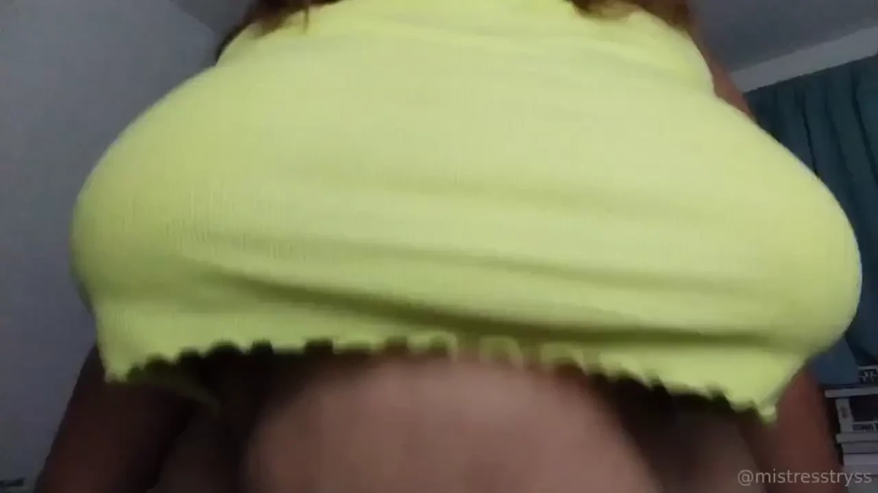 Showing you my big boobs bouncing wanna see my big boobs bouncing 