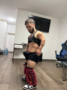 Hey honey can you help me take my clothes off i m kind of tired i