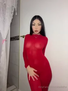 Should i make content in this outfit but i ll have to rip it