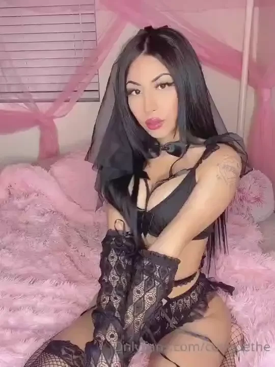 Would u marry me 