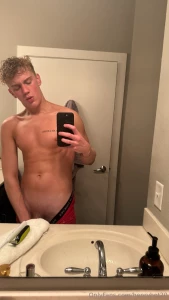 Could use some kisses part 1