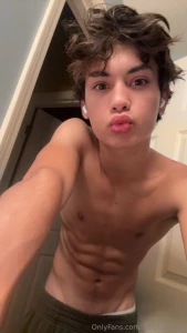 Omg i havent posted on here in a while sorry text me for my new ppv i