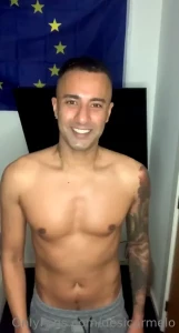 It s my birthday week guys you know what to do press play to hear me