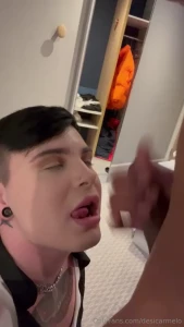 Watch how this submissive fem boy mothxplayboyx takes my creamy indian