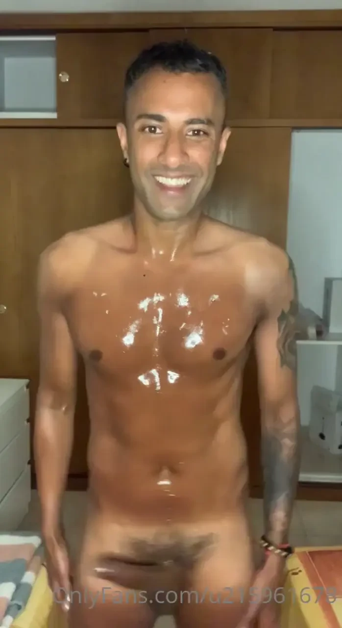 I love being oiled up like this 