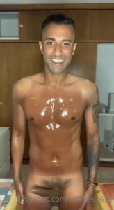 I love being oiled up like this