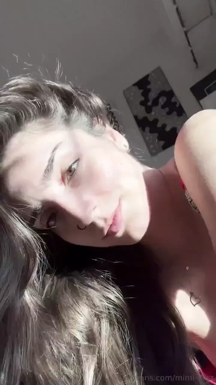 Good morning from your favorite doll 