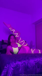 Lo m s rico abrirme de piernas ufff que estiradita