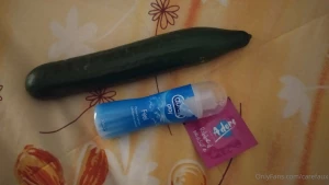 In the evening i masturbated with a big green cucumber i was very wet