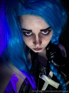 Finally did my jinx cosplay and i got a belly piercing recently here s