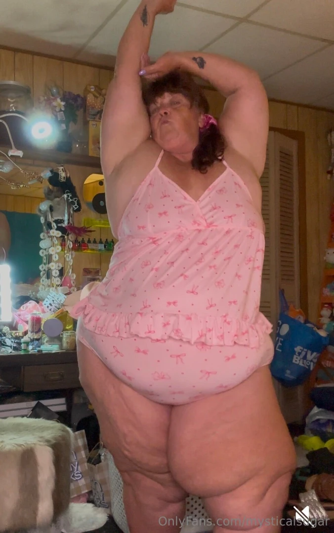 Just being a girlie girl part 1 