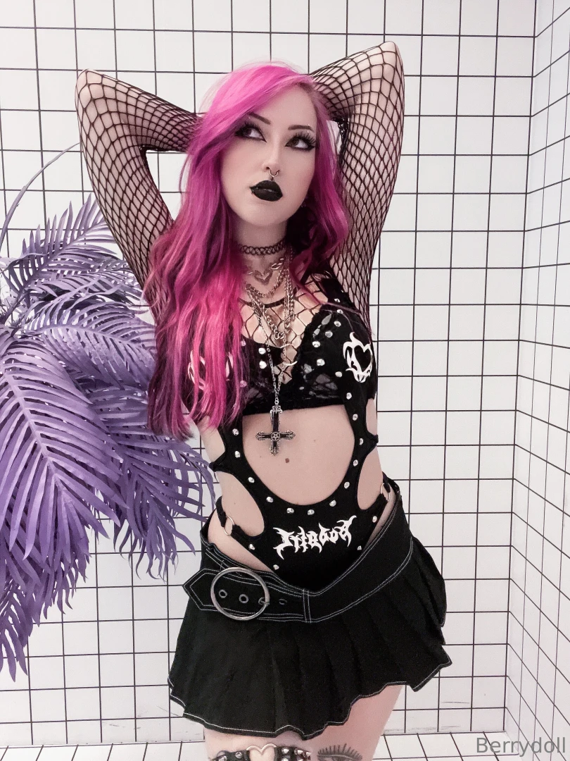 New set on friday and a huge 50 discount on berrydoll vip part 2 