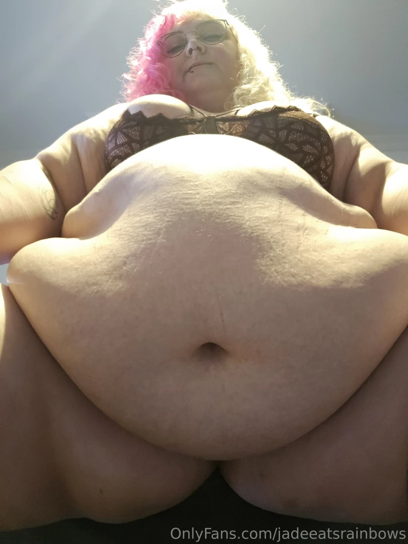 Stay tuned if you want to see loads more debauchery from me because i 