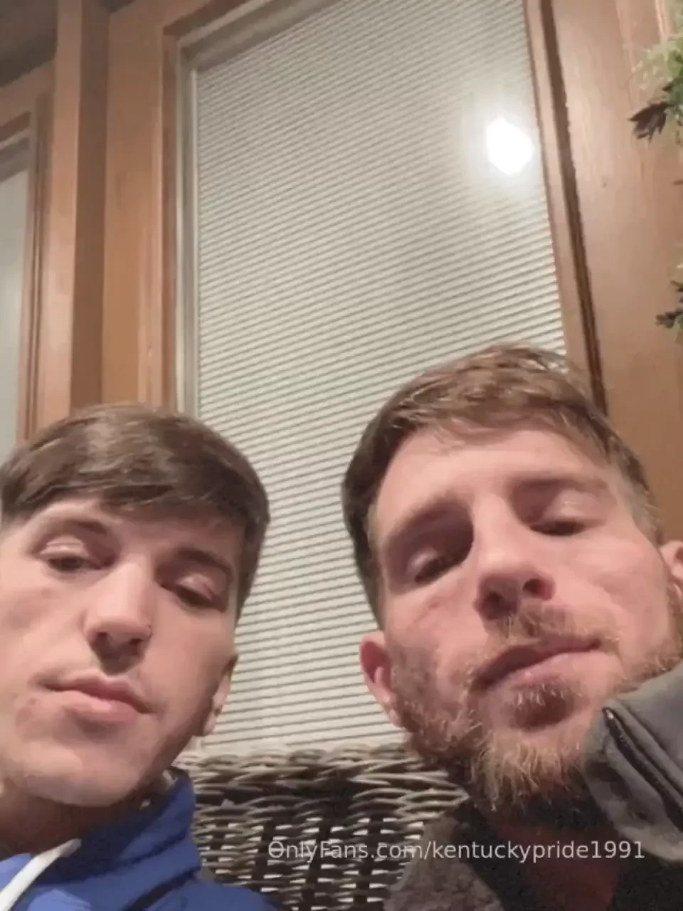 We will be broadcasting on chaturbate in about 5 mins come check us 