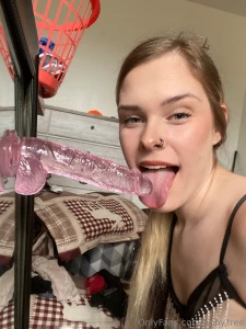 Giving this dildo a bj made me so horny i decided to use my vibrator
