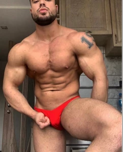 Handsome straight bodybuilder 6 2 246 27 years i am available for part 14