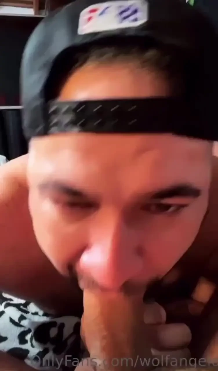 Real straight guys getting sucked and fucked by my friend wolfangelo part 1 