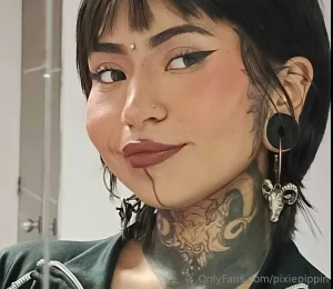 I m too glam to give a damn who agrees