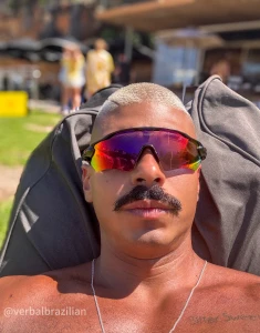 I swear the sun just instantly makes me hornier eu juro que o sol me part 1