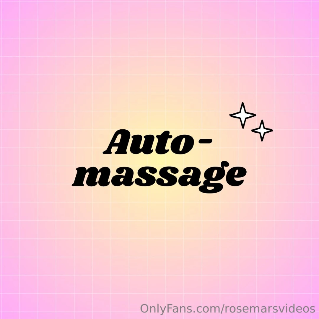 Auto-massage relaxant sous les lumi res bleues et rouges de la chambre 