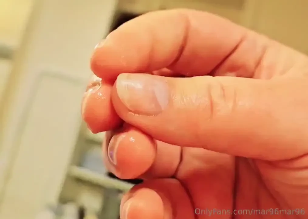 Got really horny while sexting 