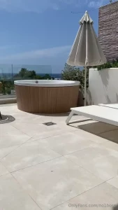 Jacuzzi content time