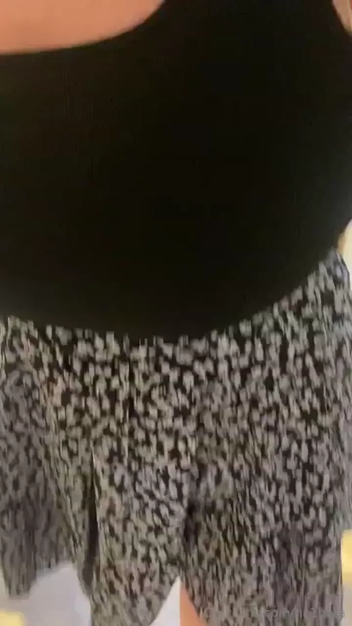 Who wants to come into my bedroom and watch big boss fuck my tight 