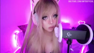 Your lewd gf gives you an ear licking
